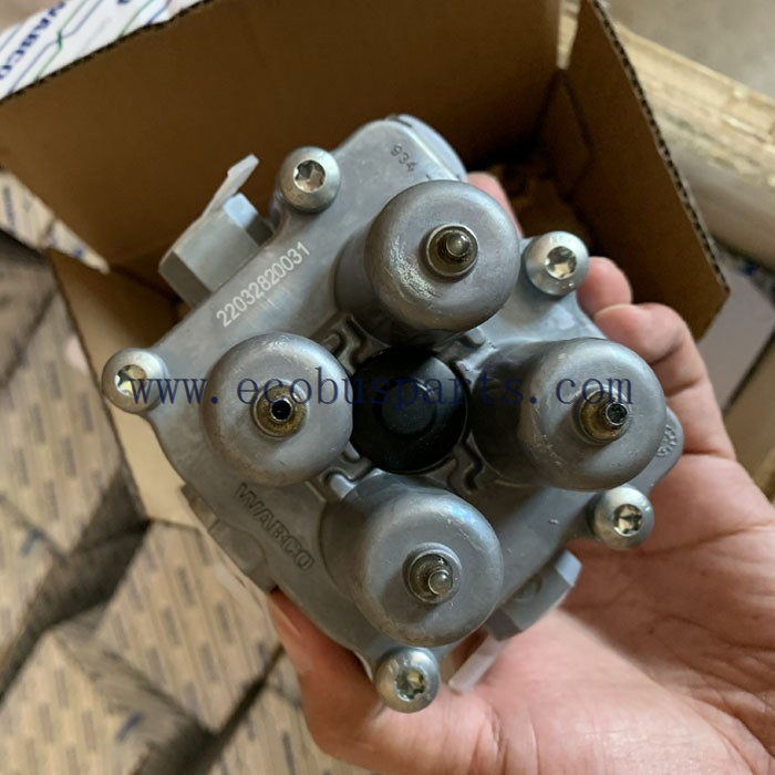 WABCO Four-circuit protection valve